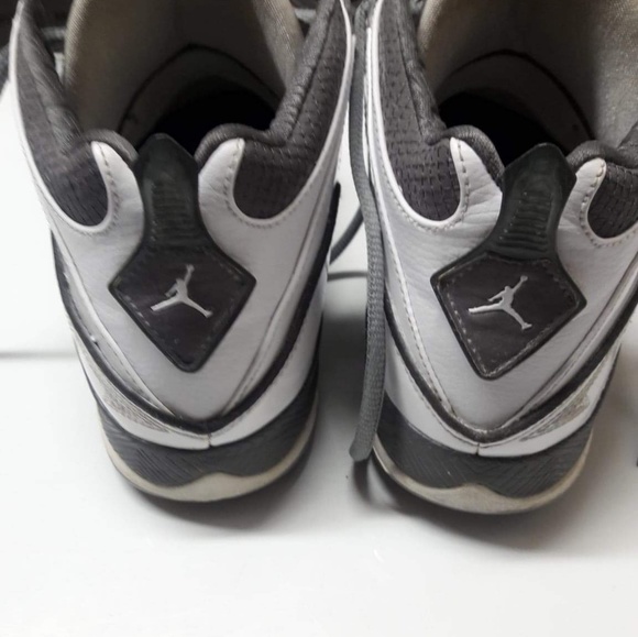 Air Jordan Olympia size 6y - Picture 3 of 4